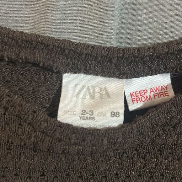 🫶🏻6/$25 Zara size 2 mesh like top - Picture 2 of 4